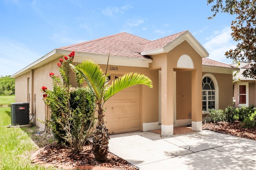 Building Photo - 12610 Montford Ln