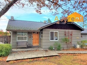 Building Photo - Charming Updated Fully Furnished Rental Av...