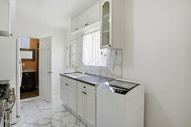 Building Photo - 1606 Glenwood Rd