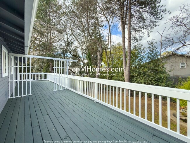 Building Photo - Secluded Nature Retreat: 4 Bedrooms!