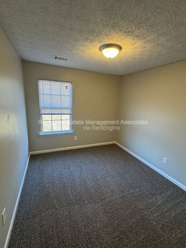 Building Photo - 1755 Carrington Dr