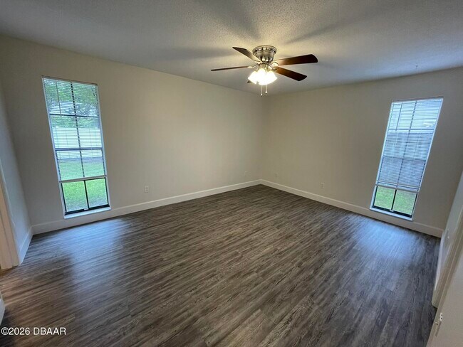 Building Photo - 90 Hickory Hills Cir