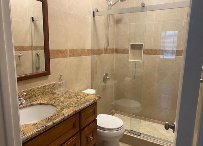 Building Photo - CLEAN ~ TURNKEY ~ SINGLE STORY ~ 4 BEDROOM / 2 BATH