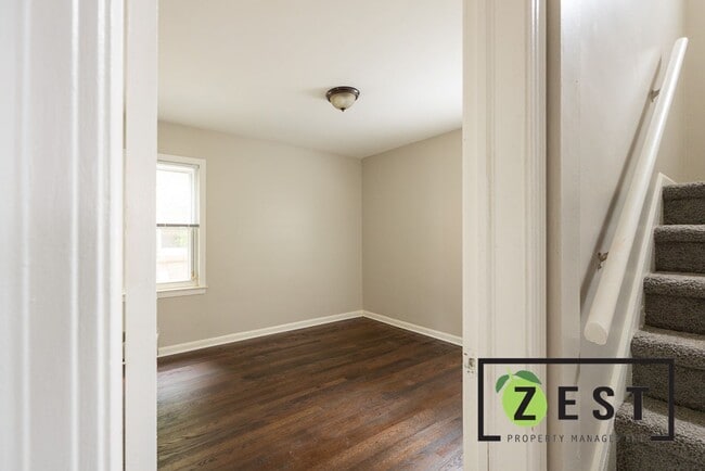 Building Photo - Charming 3-Bedroom Home Coming Soon on Det...