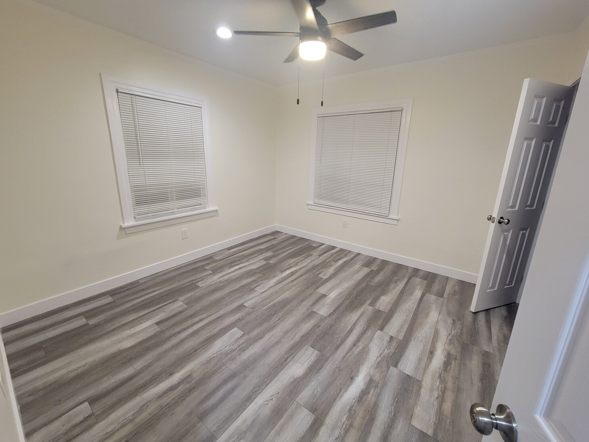 Bedroom 2 - 2216 S Bronson Ave
