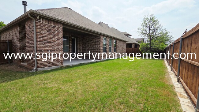 Building Photo - 201 Pasadena Trail