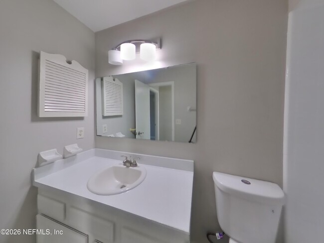 Building Photo - 10868 Trestle Ct