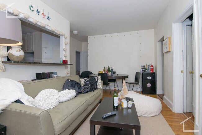 Building Photo - 85 Egmont St