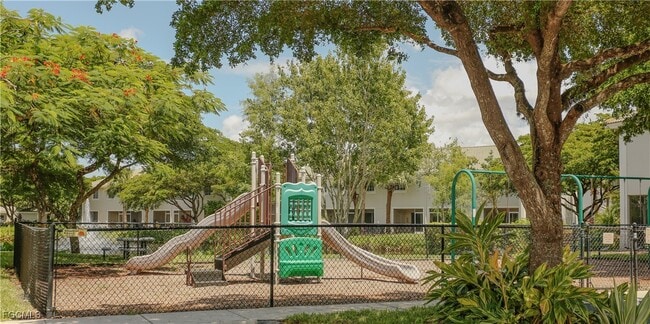 Building Photo - 8015 Casa Palermo Cir