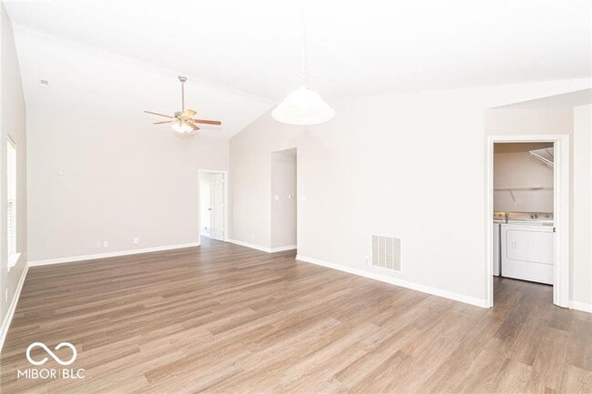 Building Photo - 11817 Shady Meadow Pl