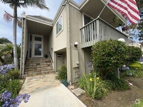 Building Photo - 16355 Wimbledon Ln