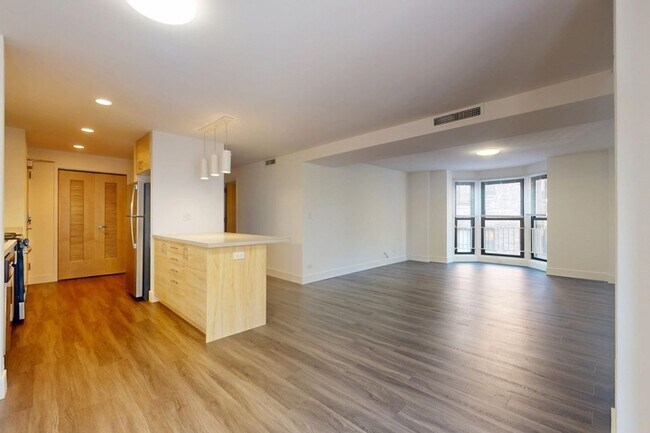 Floorplan - 1400 E. 57th Street