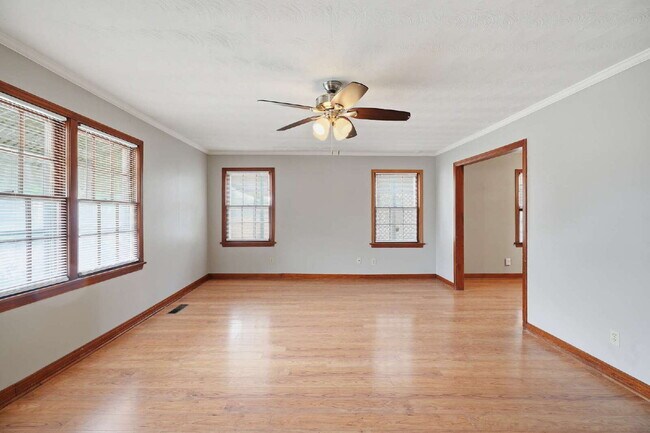 Building Photo - Expansive Living at an Unbeatable Value: Your Ultimate Multi-Level Escape!