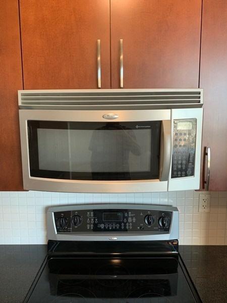 Building Photo - 300 S Australian Ave