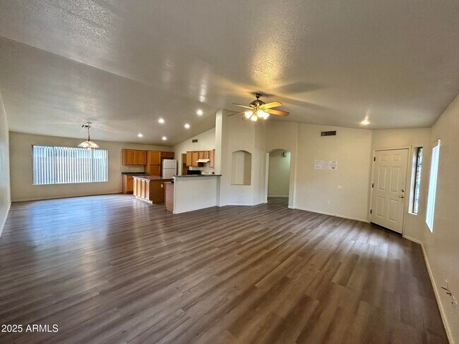 Building Photo - 10857 E Wier Ave