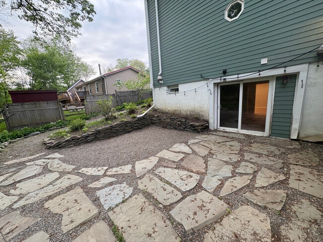 Building Photo - 9 Collamer Rd