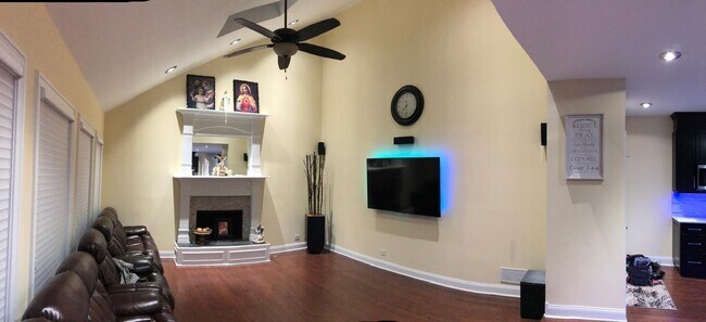 Building Photo - 2727 Sweetbroom Ct