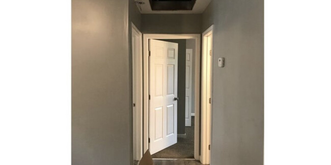 Primary Photo - Oliver Park Apartments LLC