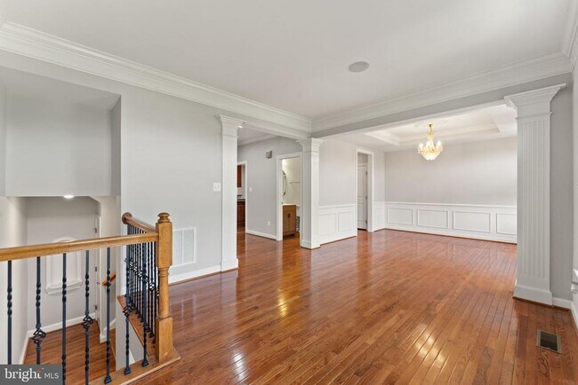 Building Photo - 42524 Rowderbury Square