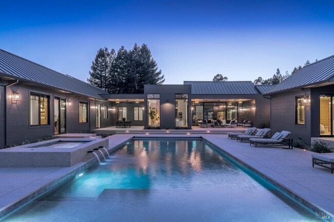 Building Photo - 601 Napa Rd