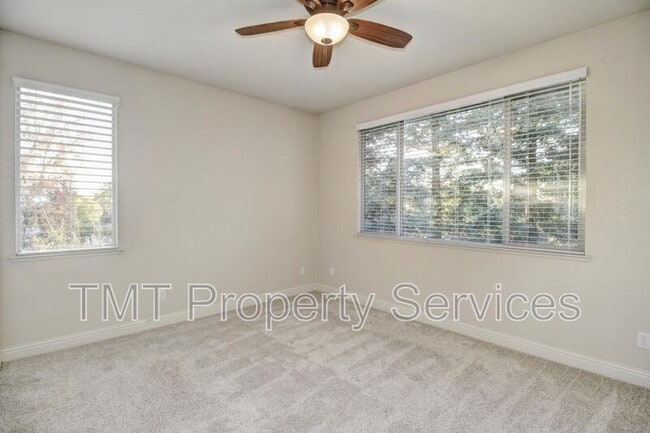 Building Photo - 3725 Bella Cruz Ct