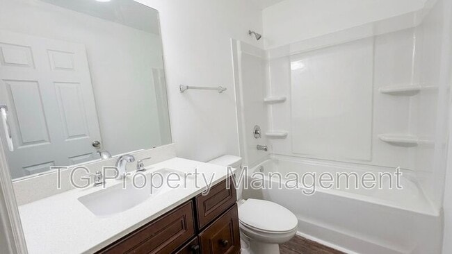 Building Photo - 1756 Lane Ave S