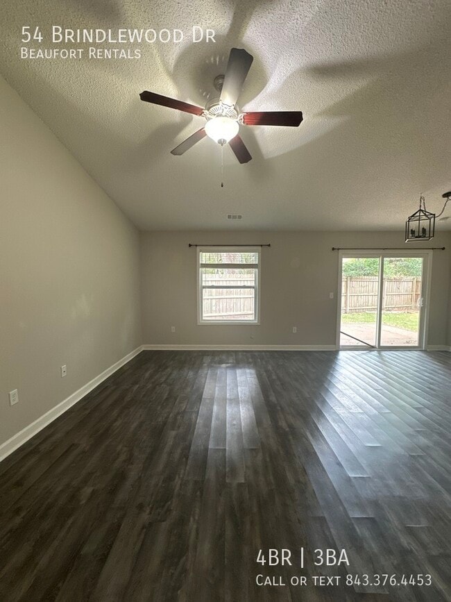 Building Photo - 54 Brindlewood Dr