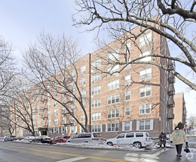 Building Photo - The Seawane