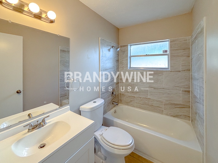 Building Photo - 2712 Mnr Hl Dr