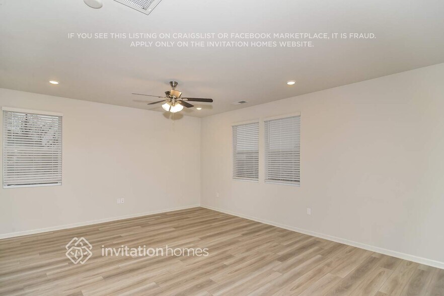 Building Photo - 5088 Mifford Dr