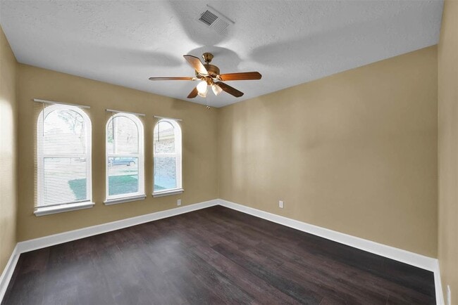 Building Photo - 29103 Raestone St