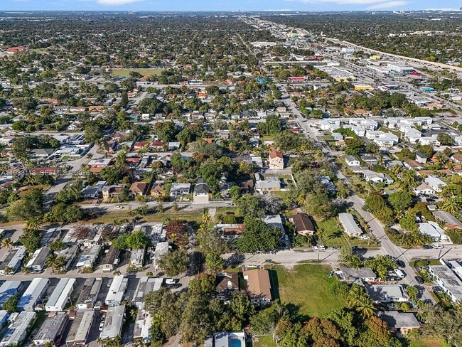 Building Photo - 836 NW 98th St