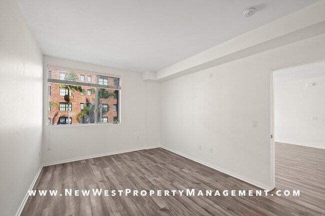 Building Photo - Banker's Hill 2 Bedroom at Park at Sixth, ...