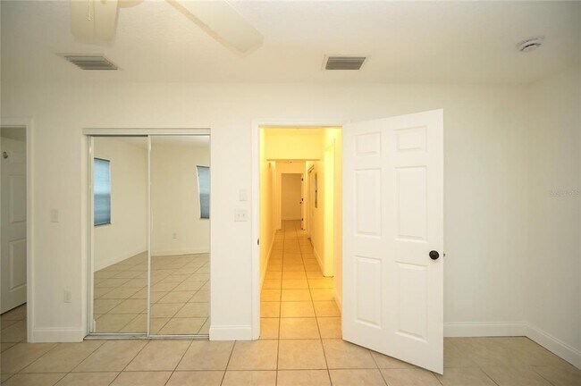 Building Photo - 4104 W Leila Ave