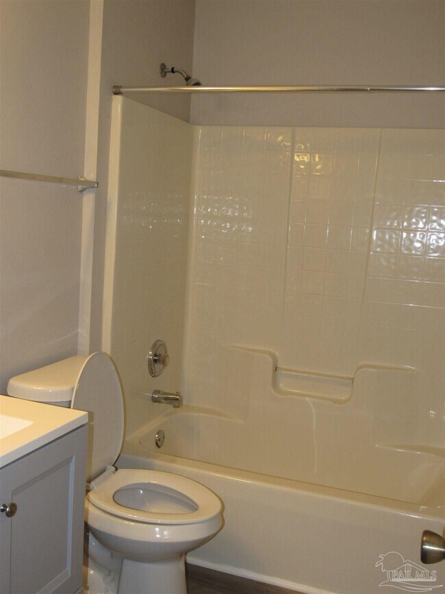 Building Photo - 608 Saleta St