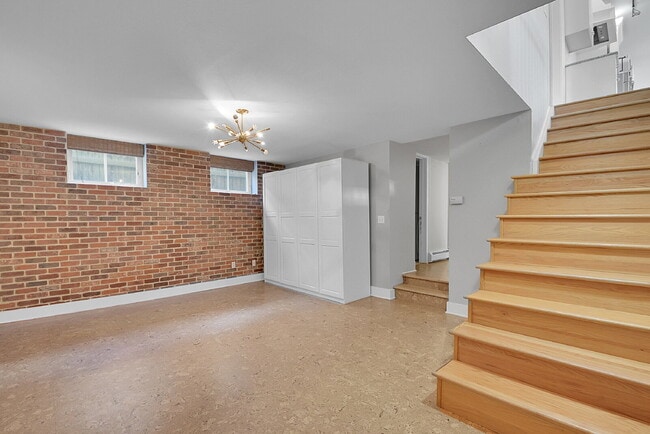 Building Photo - $4,595.95- 4 Bed, 3 Bath Home in Denver with Charming Updates!