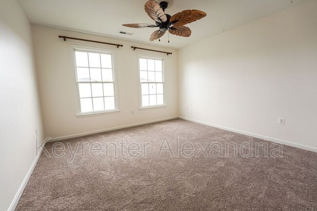 Building Photo - 20 Boulder Dr