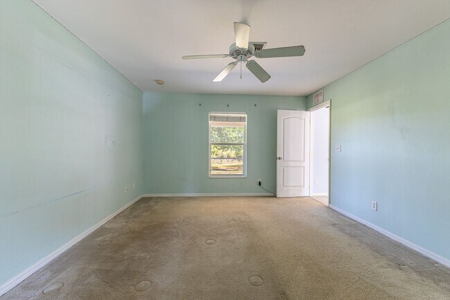 Building Photo - 3108 58th St W