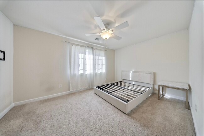 Building Photo - 18106 Alora Springs Trace