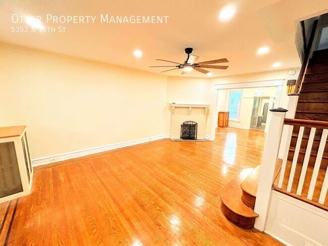 Building Photo - 5352 N 15th St