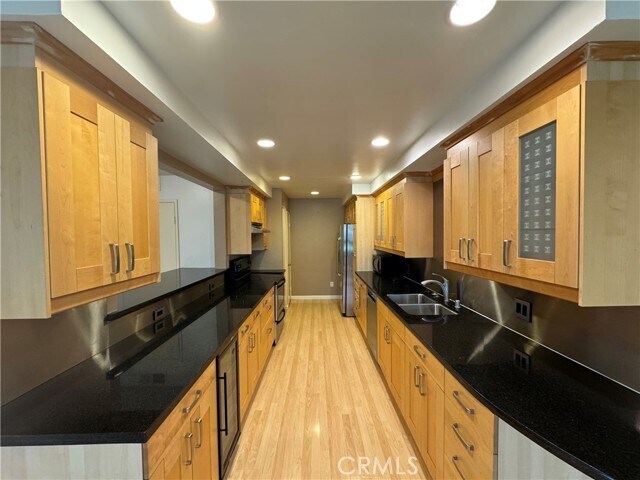 Building Photo - 8828 Pershing Dr