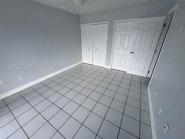 Building Photo - 13261 SW 17th Ln