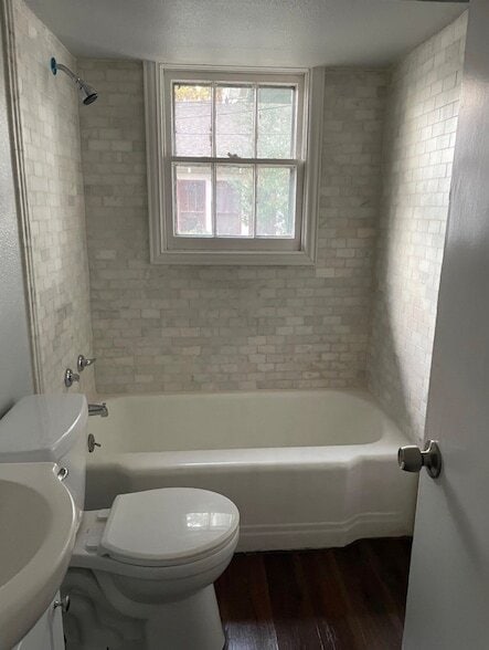 Building Photo - 210 W Willingham St