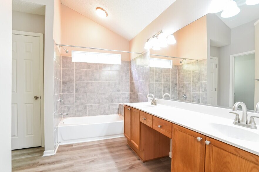 Building Photo - 3522 Mayspring Pl