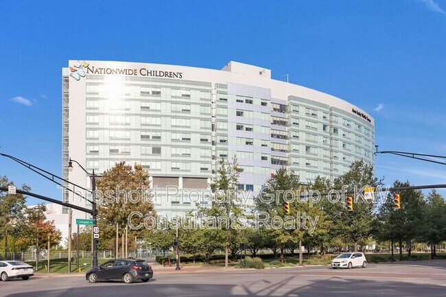 Building Photo - 451 E Town St