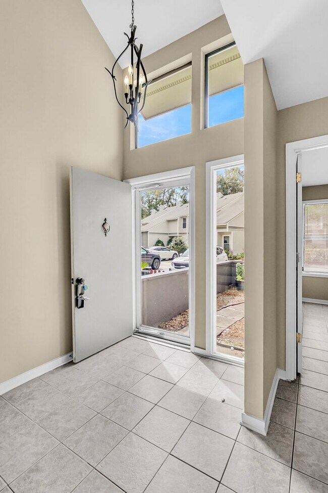 Building Photo - Pond View 3 Bedroom, 2 Bath Home in Ashley...