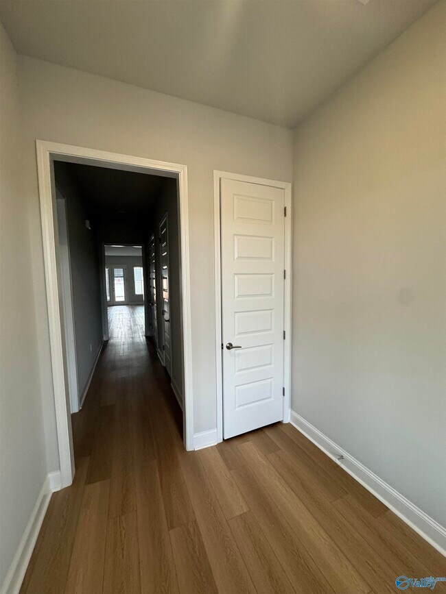 Building Photo - 131 Moss Brk Ln