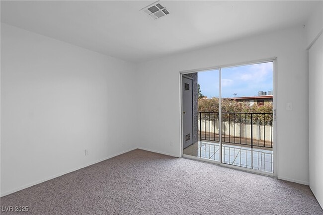 Building Photo - 4768 W Sand Creek Ave