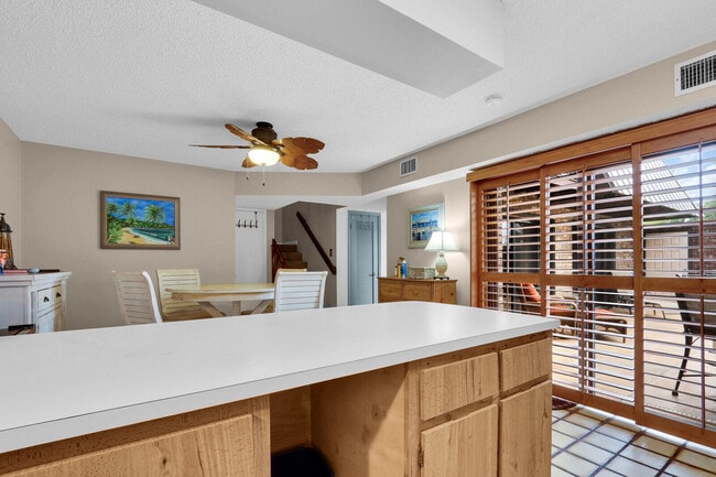 Building Photo - 1420 Ocean Way