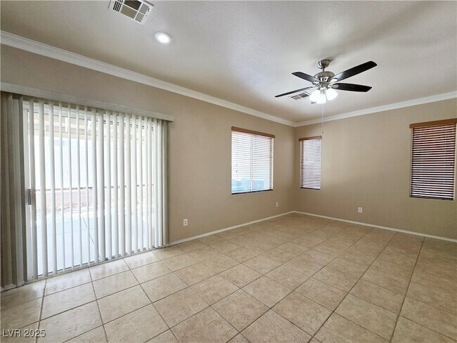 Building Photo - 5431 W Hasley Canyon Ave